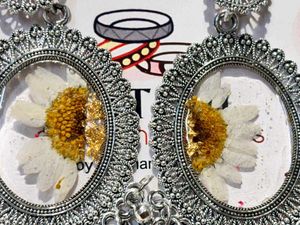 Daisy Flower Silver Earrings