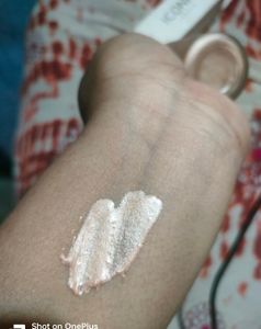 Iconic London Liquid Highlighter