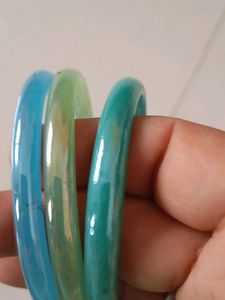 Set Of 5 Glass Bangles