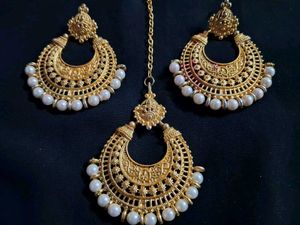 Earrings &amp; Maangtika Set
