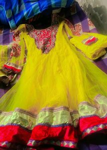 Haldi  Gowan