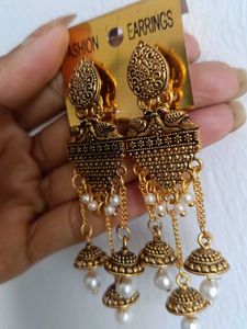 Earring