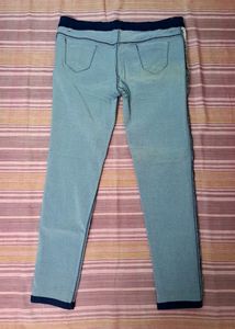 NEW Like TRENDS BRAND Stretchable Jeans 40Size