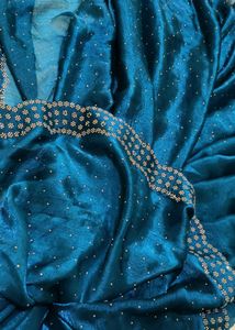 Hot Bollywood Silk Blend Saree With Free Petticoat