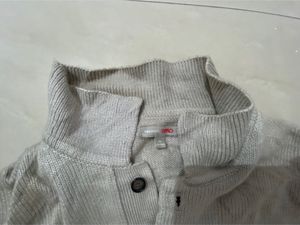 Knitted Lightweight Off White Sweater
