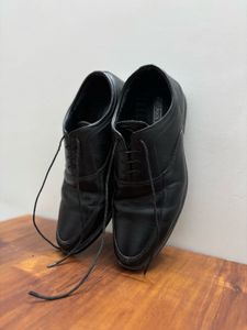 Men&#39;s Black Casual Shoes