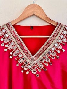 New Standard Beautiful Pakistani Kaftan Dress Full
