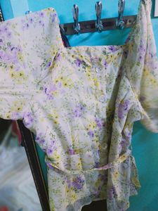 Max Peplum Top ( Middle Button Missing)