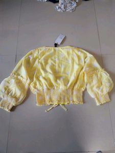 Chic Yellow Floral Print Top