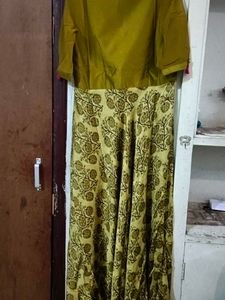 Elegant Ethnic olive green Gown