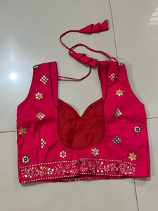 Dupatta with blouse pair