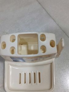 🛁 Minimalist Toothbrush Holder
