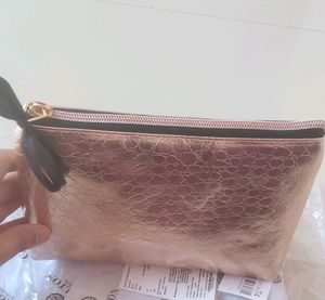 Carlton London Golden Pouch