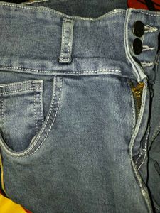 women highstar jeans casual wear , size 30.