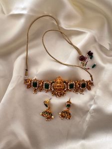 Temple Jewellery Set