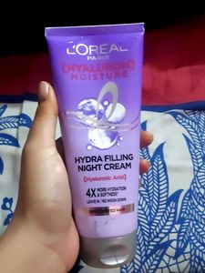 It's A Night Cream For Retain Hair Moisture