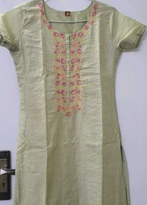 Beautiful 3 Piece Women Suit Set ..❣️