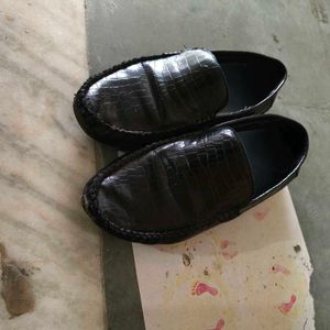 Black Loafer For Fomal Or Casual Wear