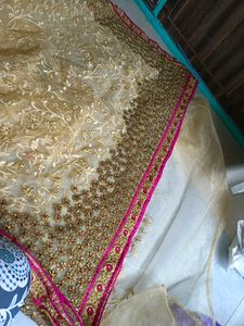 Best Saadi 6000 Ki Li Thi Mne