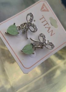 Titan Green Heart Bow Earrings