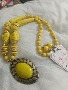 Yellow Moti Set