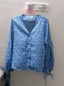 Blue Floral V-Neck Blouse