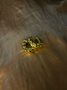 combo of two earrings