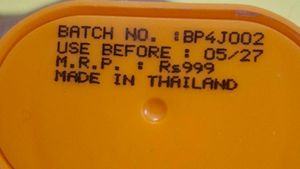 The Derma Co Hyaluronic Sunscreen Stick SPF 60