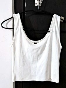Chic White Ribbed Crop Tank Top