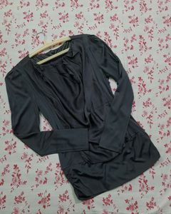 Women's Top Wear