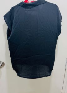 Black Sleevless Top