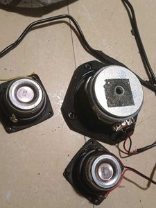 Assorted Electronic Speakers
