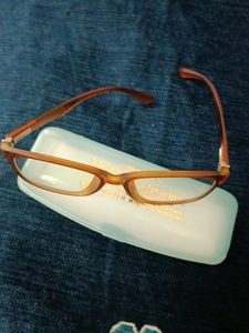 Unisex Frame With Glass