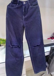 Knee Cut Denim Jeans