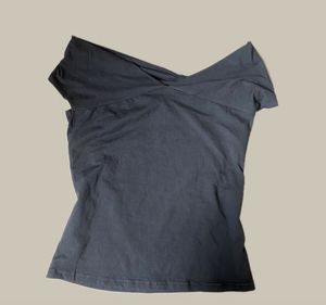 NewMe Off shoulder Two way top