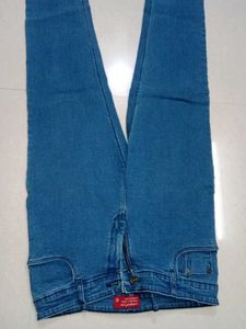 Cambridge Slim Fit Mid Rise Jeans