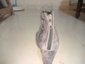 Grey Women&#39;s Wedges