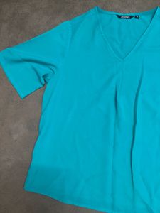 Casual Sea green top