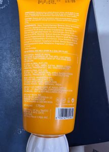 Dot &amp; Key Face Wash