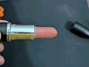 MAC Lipstick - Kinda Sexy
