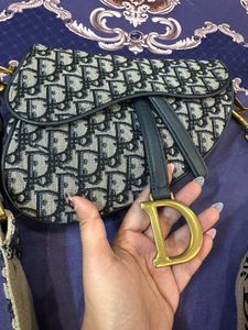 Christian Dior Oblique medium saddle