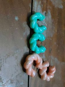 Funky Twist Hoop Earrings