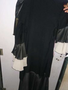 new lena h isliye bech rahi hu