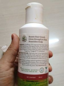 Mamaearth Onion Hair Oil
