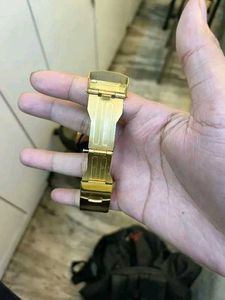 Analog Watch Golden Color For Men