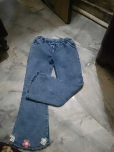 Cute Girls' Flare Jeans top