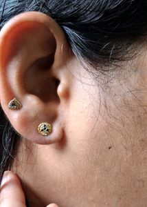 Stud Earrings Gold