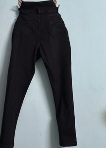 Women’s Black Skinny Jeans