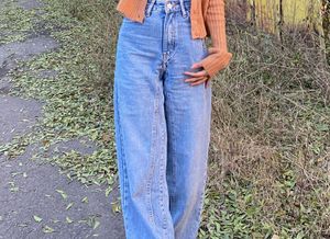 Light Wash Wide Leg Jeans