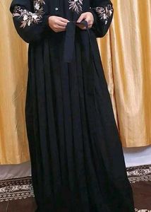 Beautiful Embroidery Abaya